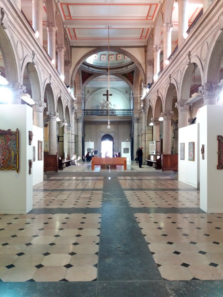 Lyon 8e - Chapelle de l'Hôpital Saint-Jean-de-Dieu, vers l'est, côté entrée