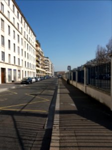 Lyon 7e - Rue Gustave Nadaud, vue depuis l'avenue Leclerc