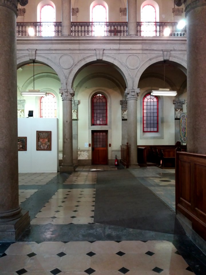 Lyon 8e - Chapelle de l'Hôpital Saint-Jean-de-Dieu, passages transverses