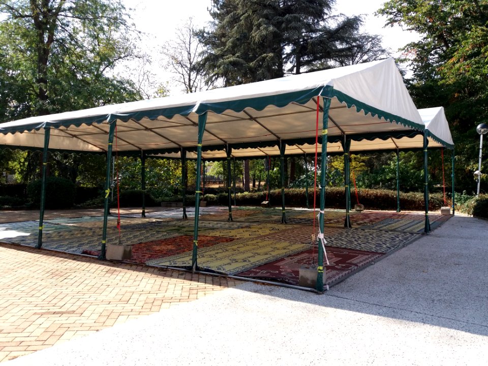 Lyon 8e - Grande mosquée de Lyon - Espace de prière extérieur