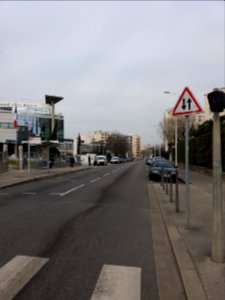 Lyon 8e - Promenade Léa et Napoléon Bullukian, depuis la rue Nungesser et Coli