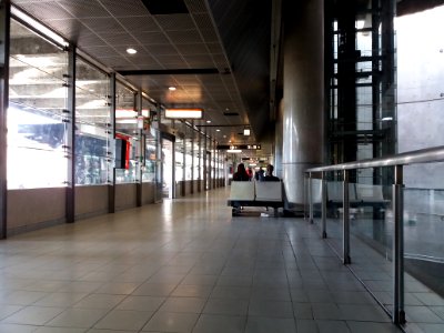 Lyon 9e - Gare de Vaise, hall d'attente des bus photo