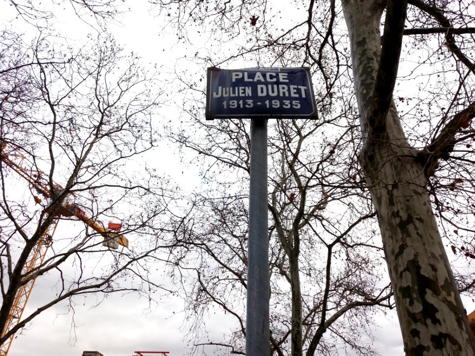 Lyon 8e - Place Julien Duret, plaque