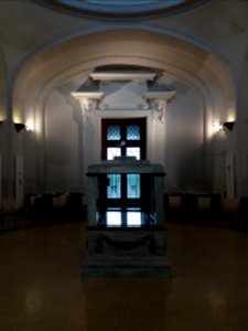 Lyon 8e - Crématorium de Lyon - Salle Édouard Herriot - Vue d'ensemble