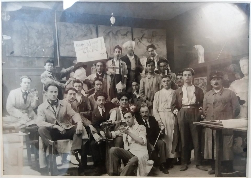 Lyon 9e - Fort de Vaise - Tony Garnier, l'œuvre libre - Étudiants en loge au Palais Saint-Pierre