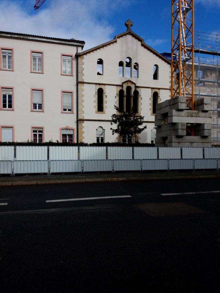 LYon 8e - Avenue Paul Santy, chapelle de l'EHPAD Monplaisir La Plaine en rénovation (1)