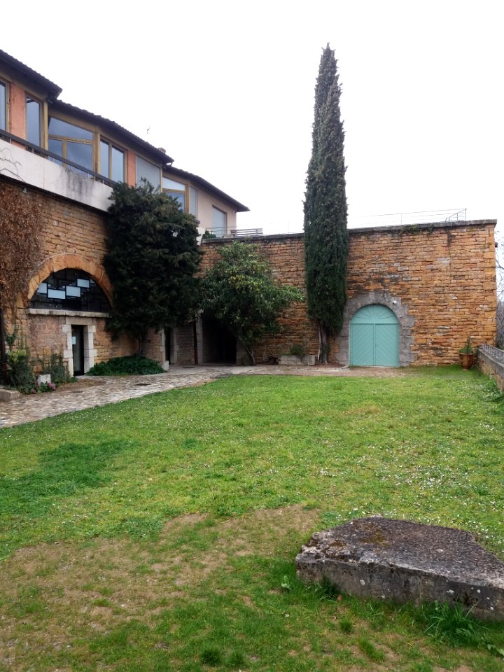 Lyon 9e - Fort de Vaise, cour belvédère