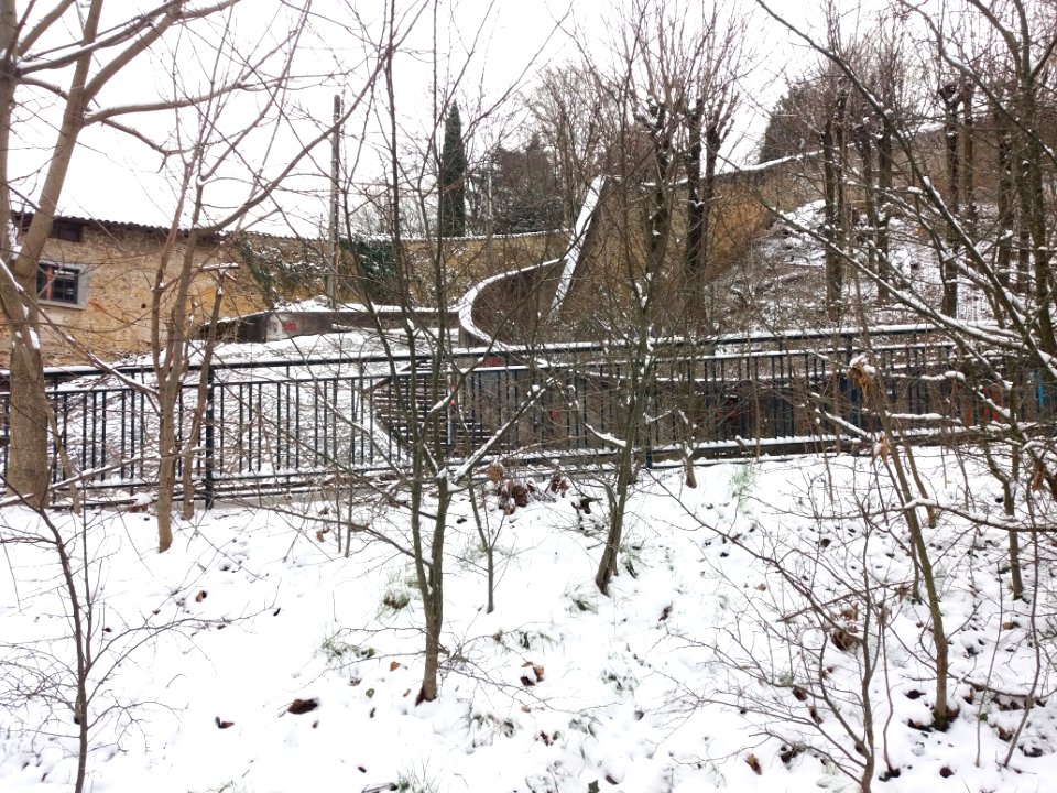 Lyon 9e - Montée de la Sarra - Depuis la rue du Docteur Rafin, au niveau de la station du Centenaire