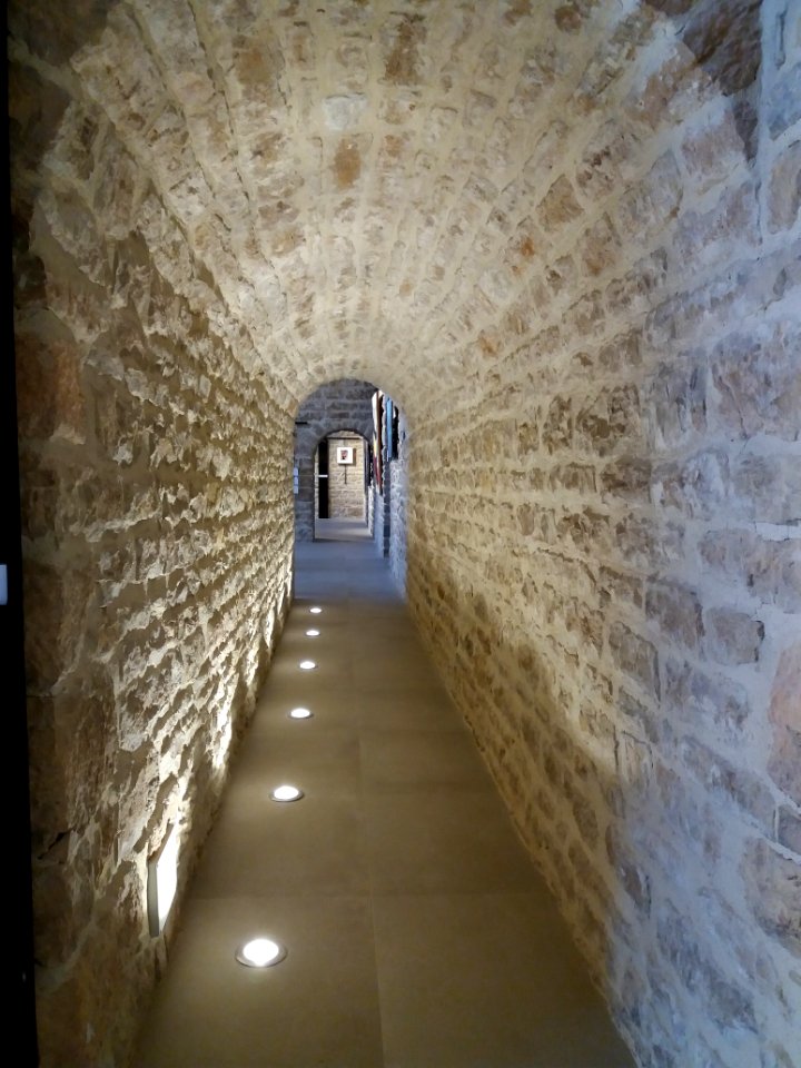 Lyon 9e - Fort de Vaise, couloir de la grande salle (1)