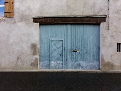 Lyon 8e - Rue du Puisard, porte au numéro 3