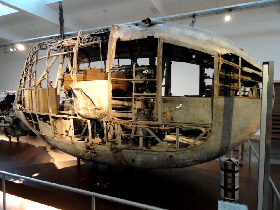 LZ 127 Graf Zeppelin port engine car - Zeppelin Museum Friedrichshafen - DSC06809