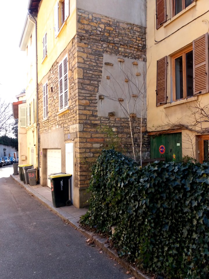 Lyon 9e - Grande Rue de Saint-Rambert, maison au numéro 61