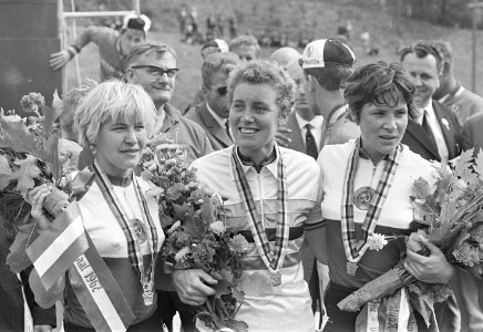 Lyubov Zadorozhnaya, Beryl Burton, Anna Konkina 1967