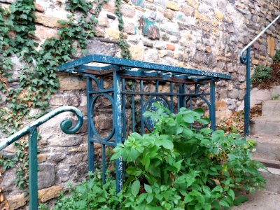 Lyon 9e - Montée de la Sarra - Console Vignal (1)