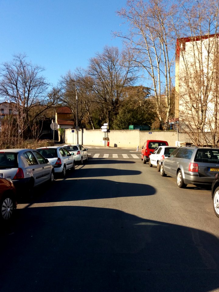 Lyon 9e - Grande Rue de Saint-Rambert, pont qui donne sur la rue Pierre Termier