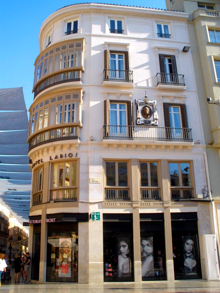 Málaga - Plaza de la Constitución 04