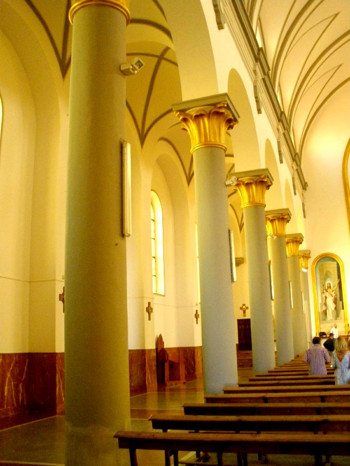 Málaga - Iglesia de San José Obrero (barrio de Carranque), interior 09