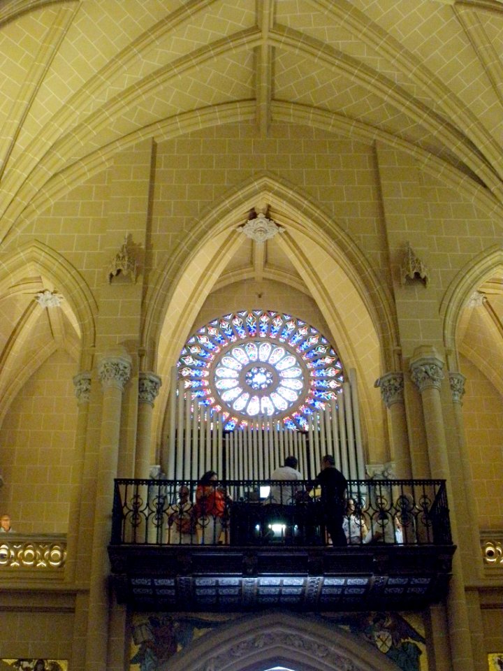 Málaga - Iglesia del Sagrado Corazón, interior 06