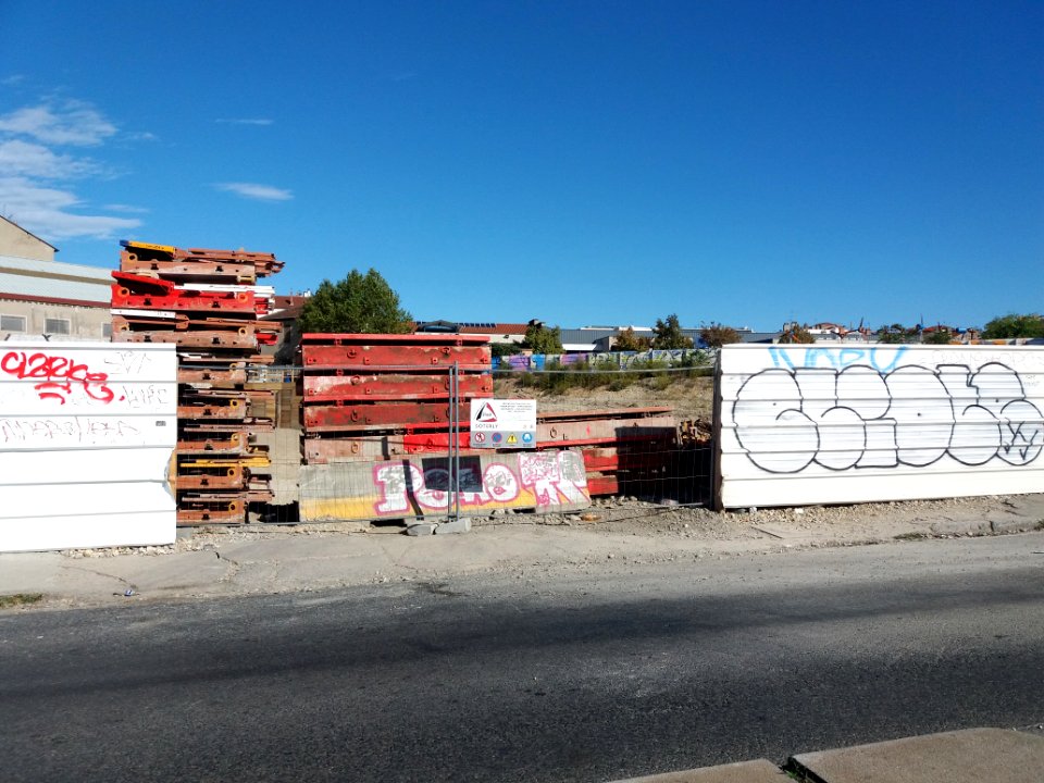 Lyon 7e - Rue Paul Duvivier, empilement de coffrages