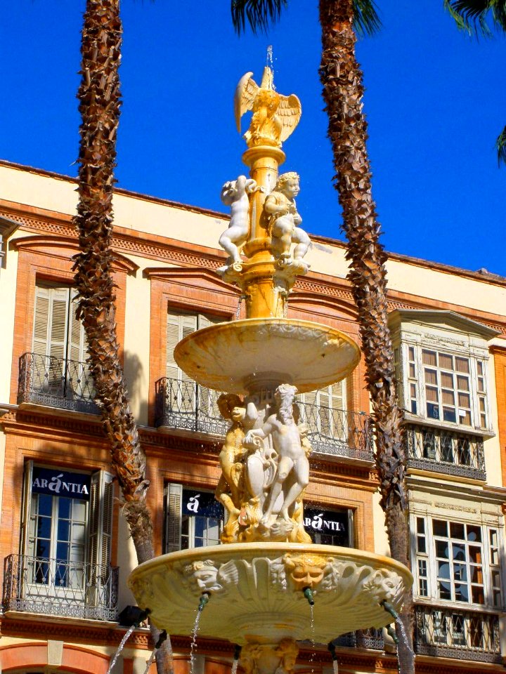 Málaga - Plaza de la Constitución, Fuente de Génova 9