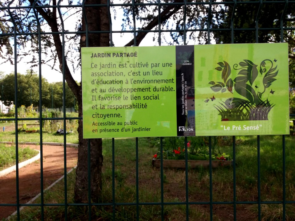 Lyon 8e - Avenue Francis de Pressensé, plaque du jardin partagé