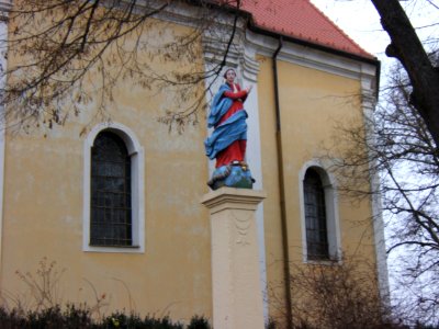 Mária-szobor, Gölle