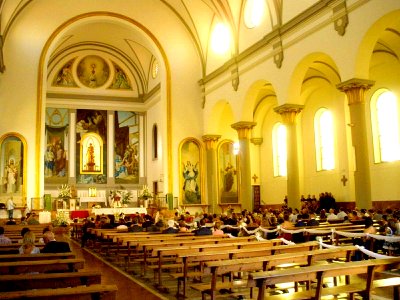 Málaga - Iglesia de San José Obrero (barrio de Carranque), interior 02