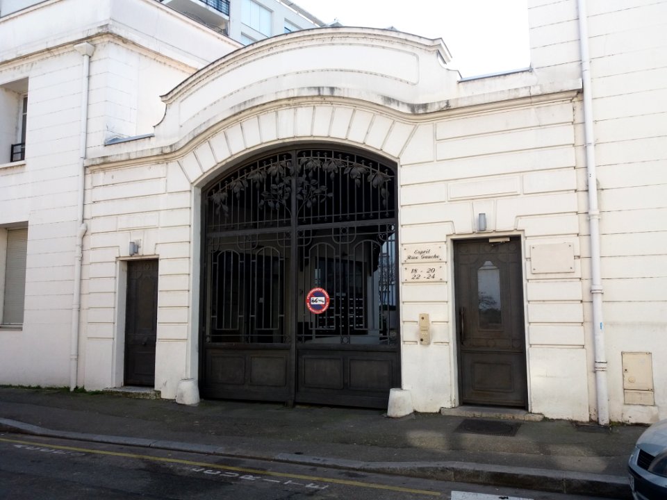 Lyon 7e - Rue Victor Lagrange, portail d'entrée des numéros 18 à 24