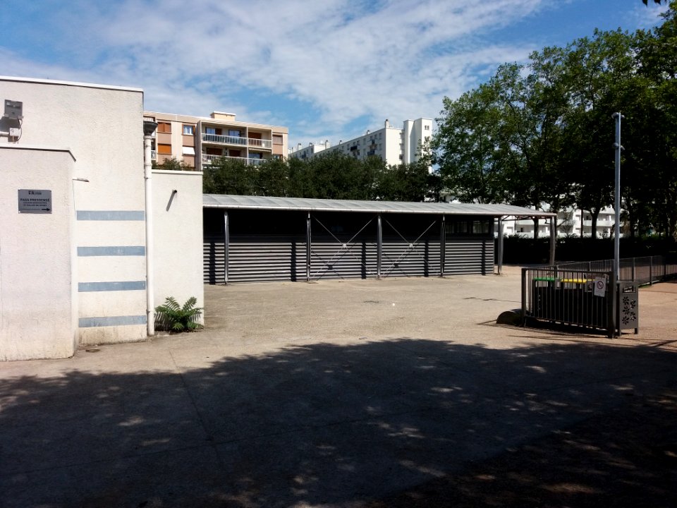 Lyon 8e - Avenue Francis de Pressensé, Pass Pressensé, locaux associatifs et salles de sport