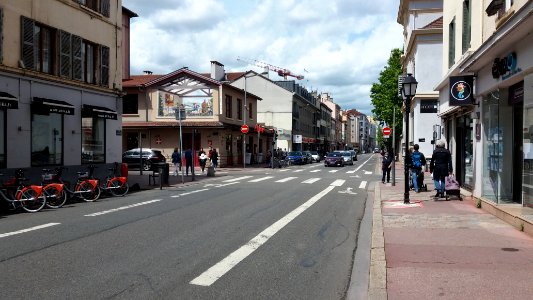 Lyon 8e - Avenue des Frères Lumière - Restaurant l'Auberge Savoyarde