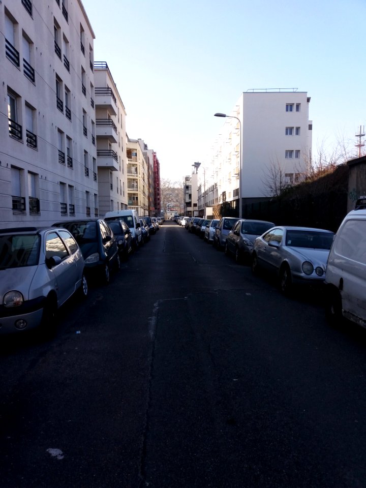 Lyon 7e - Rue Victor Lagrange, côté ouest, au niveau de la rue Desaugiers