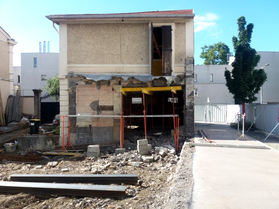 Lyon 7e - Rue Simone de Beauvoir, rénovation d'une maison à l'angle de la rue André Bollier