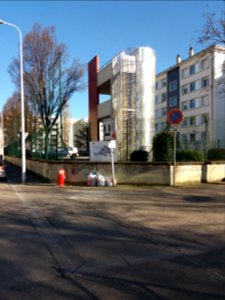 Lyon 7e - Rue Mathieu Varille, escalier isolé à l'angle de la rue du Rhône