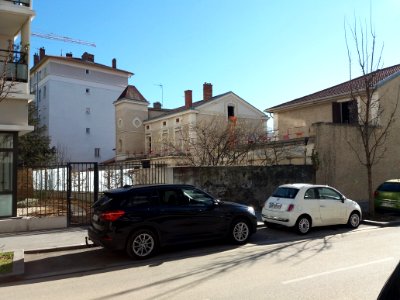 Lyon 7e - Rue Simone de Beauvoir, arrière d'une ancienne maison de la rue André Bollier