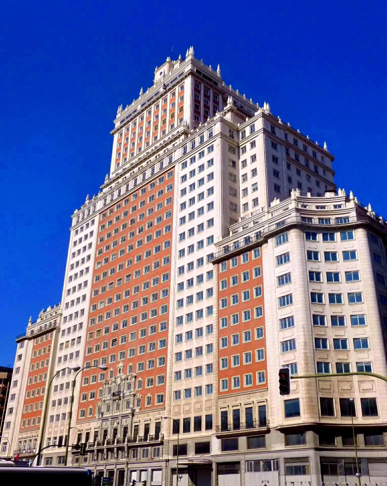 Madrid - Plaza de España, Edificio España 1