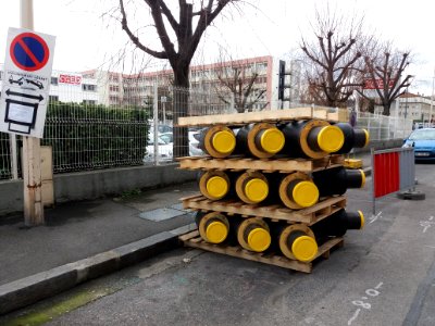 Lyon 7e - Rue Lortet - Tuyaux du chauffage urbain
