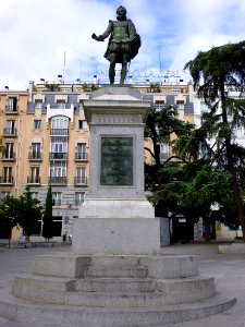 Madrid - Plaza de las Cortes, Monumento a Cervantes 1