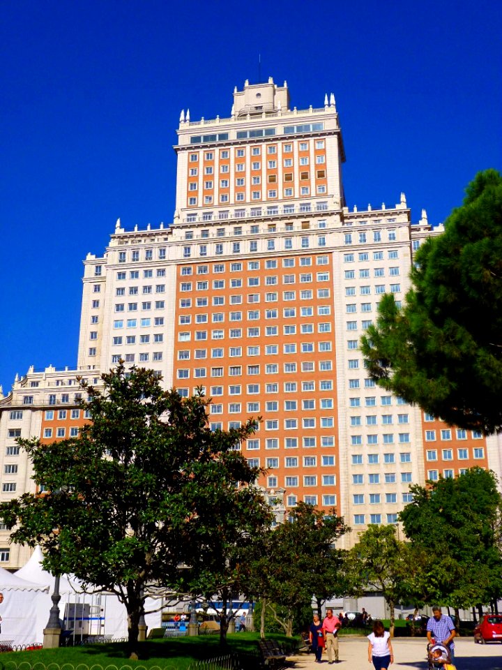 Madrid - Plaza de España, Edificio España 2