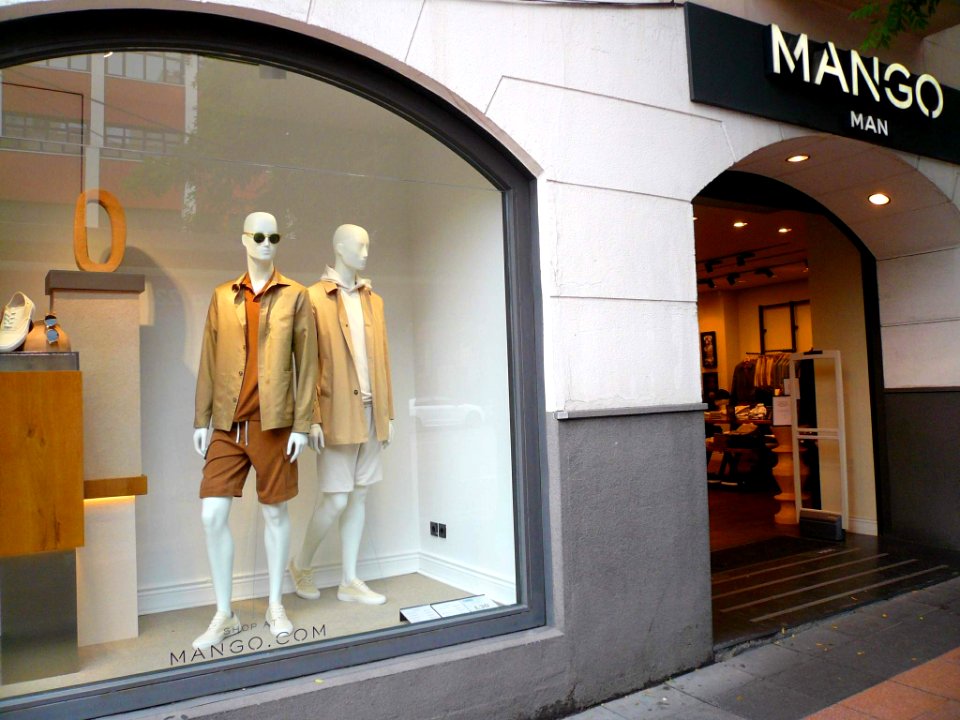 Madrid - Mango (Goya 23)