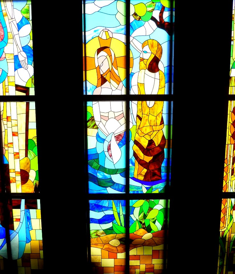 Madrid - Parroquia de María Inmaculada y Santa Vicenta María, vidrieras 07
