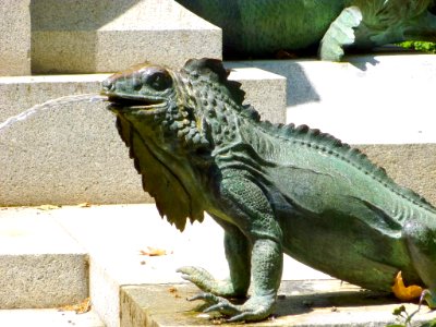Madrid - Parque del Retiro - Monumento a Cuba 02