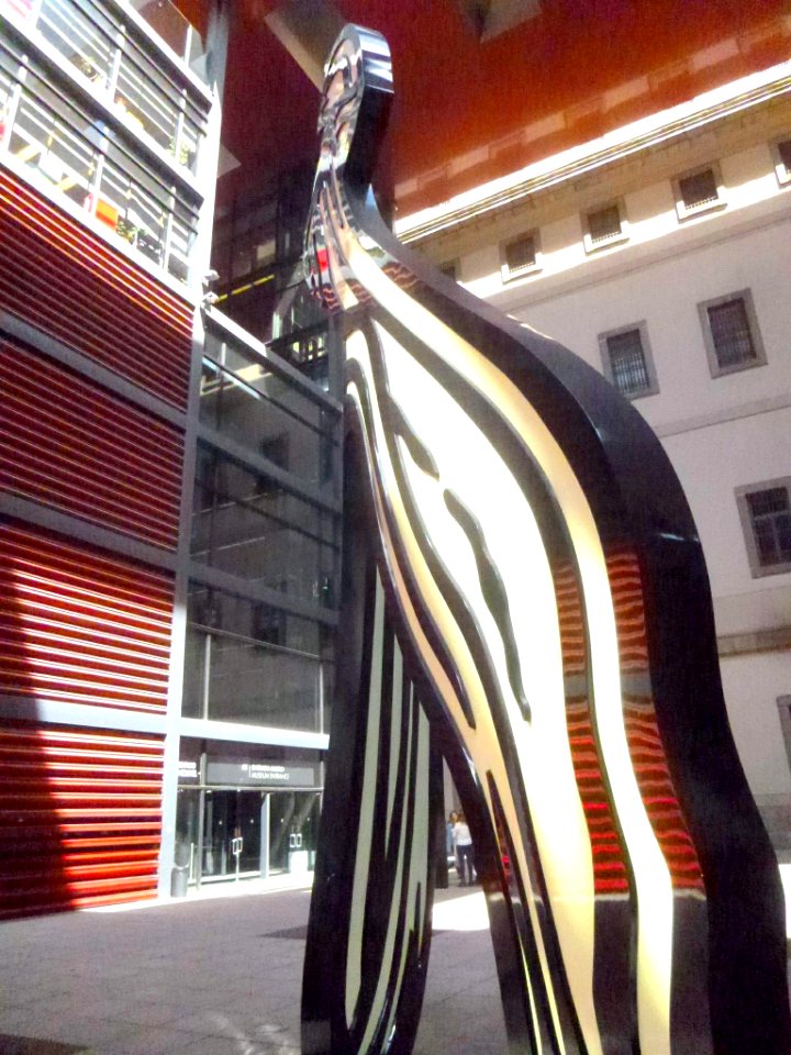 Madrid - MNCARS, escultura 'Brushstroke', Roy Lichtenstein