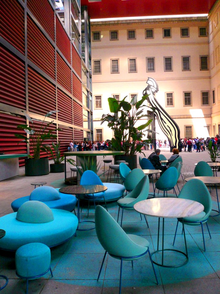 Madrid - Museo Nacional Centro de Arte Reina Sofía (MNCARS), Cafetería Restaurante NuBel 14