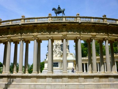 Madrid - Parque del Retiro, Monumento a Alfonso XII 12b