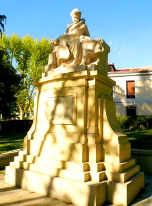 Madrid - Monumento a la Condesa Emilia Pardo Bazán 1