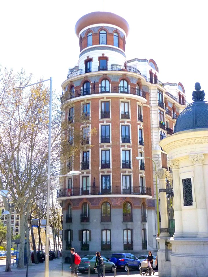 Madrid - Edificio Críspulo Moro