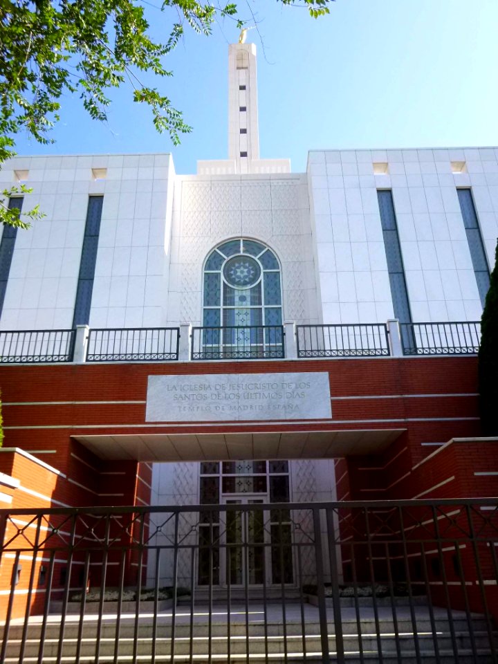 Madrid - Moratalaz, Templo Mormón 03