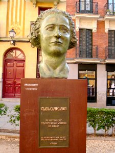 Madrid - Monumento a Clara Campoamor