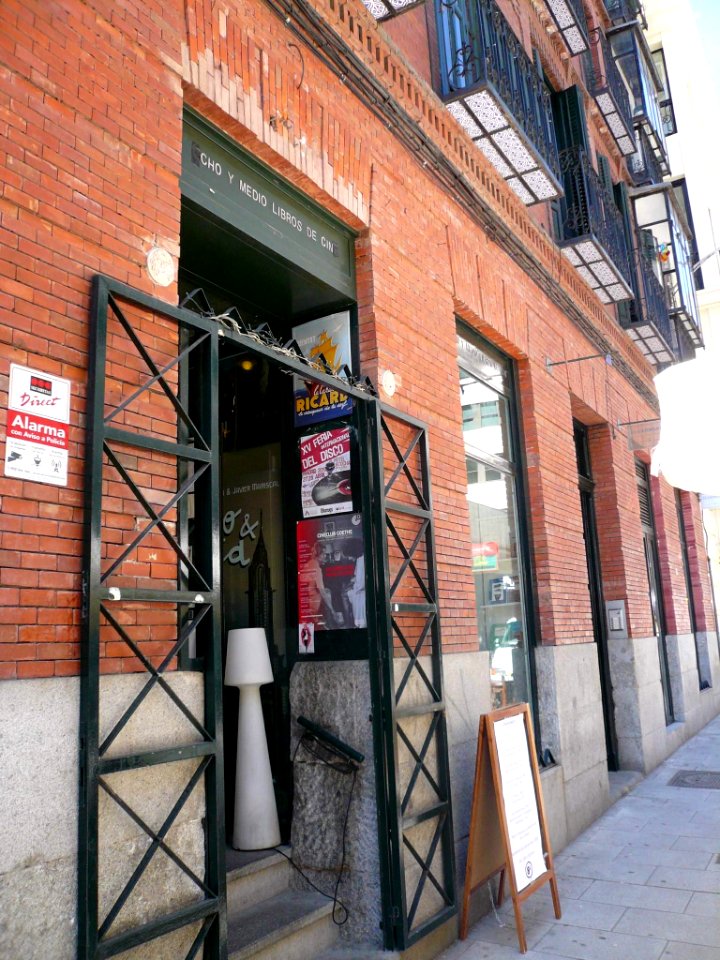 Madrid - Librería Ocho y Medio Libros de Cine 1