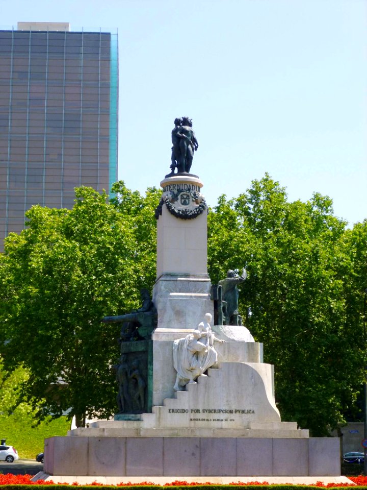 Madrid - Monumento a Emilio Castelar 1